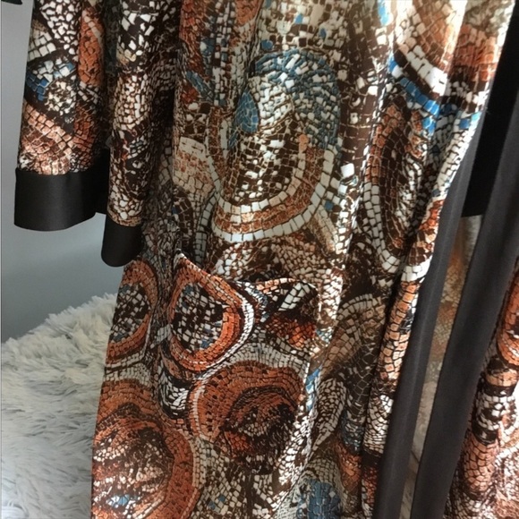 St Michael was a brand owned and used by British retailer Marks & Spencer - Picture 7 of 11